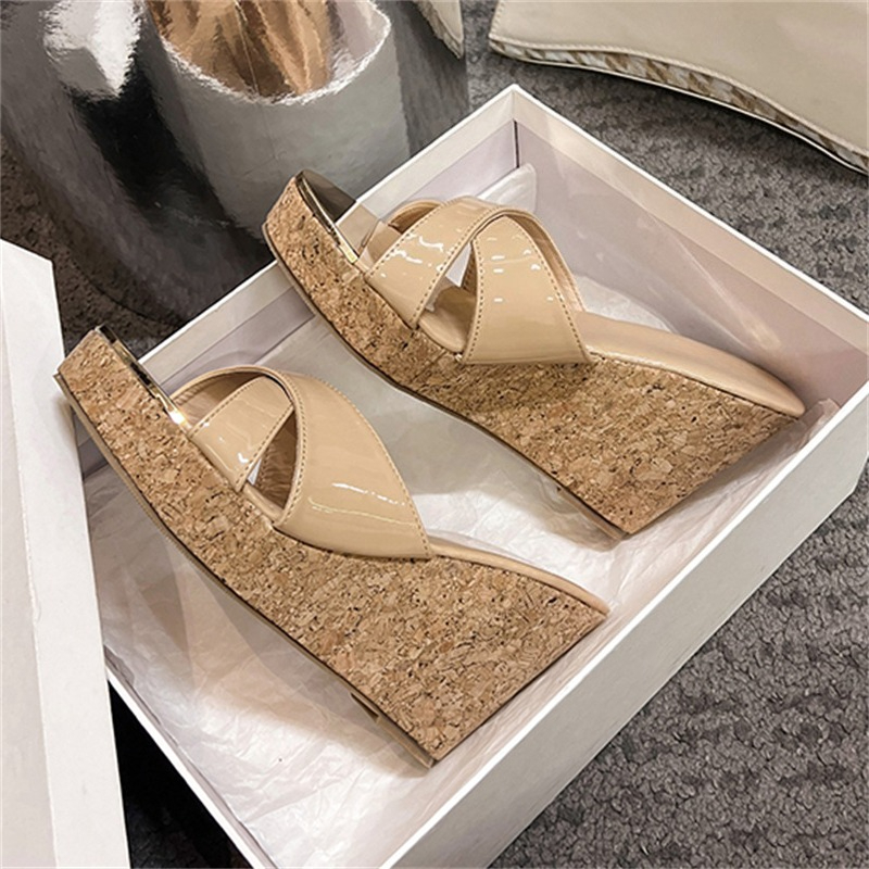 Aneikeh Fashion Patent Leather - Woodworking Shoes 评论和价格